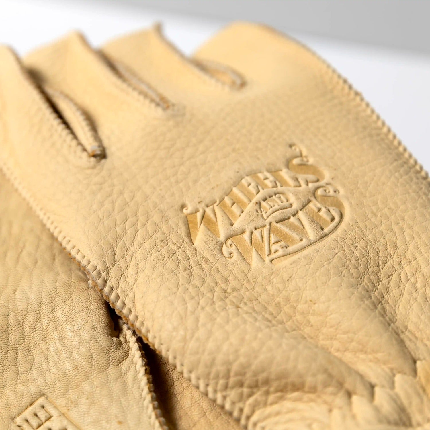 Rascal Gloves Wheels & Waves x Café in Cream
