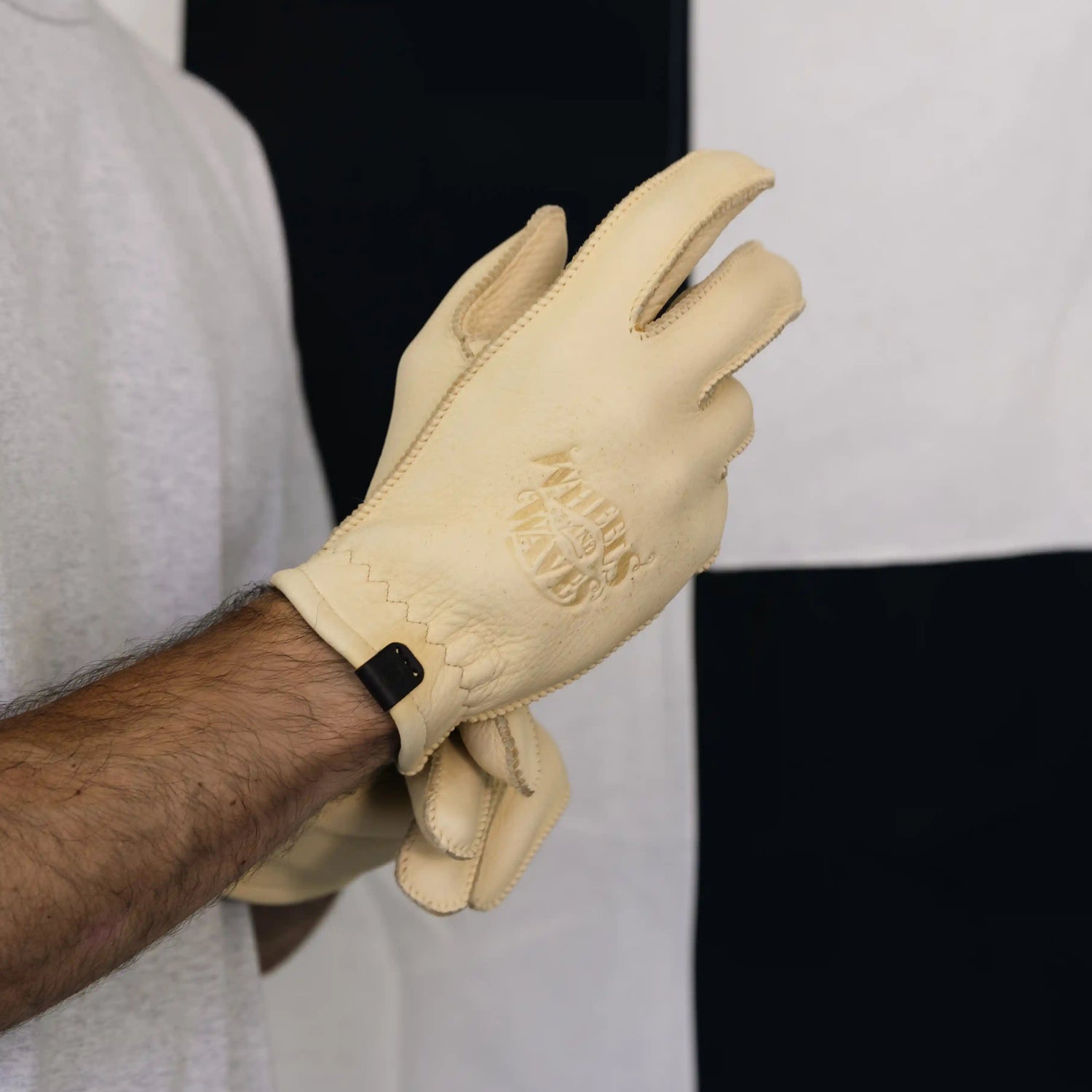 Rascal Gloves Wheels & Waves x Café in Cream