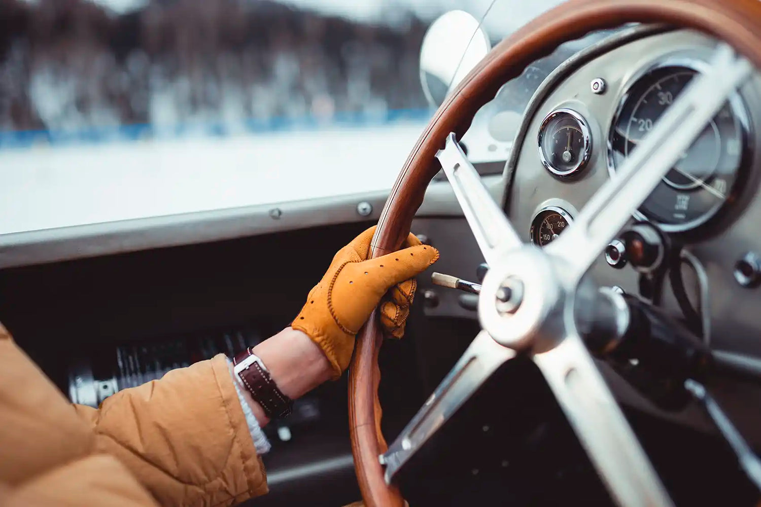 Gloves steering wheel