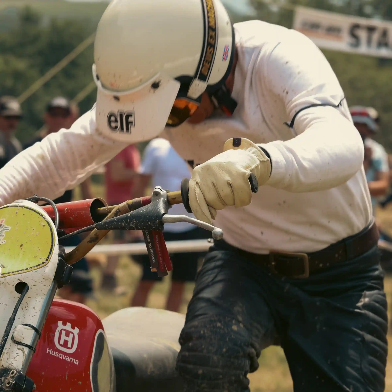 Rascal Gloves Wheels & Waves x Café in Cream