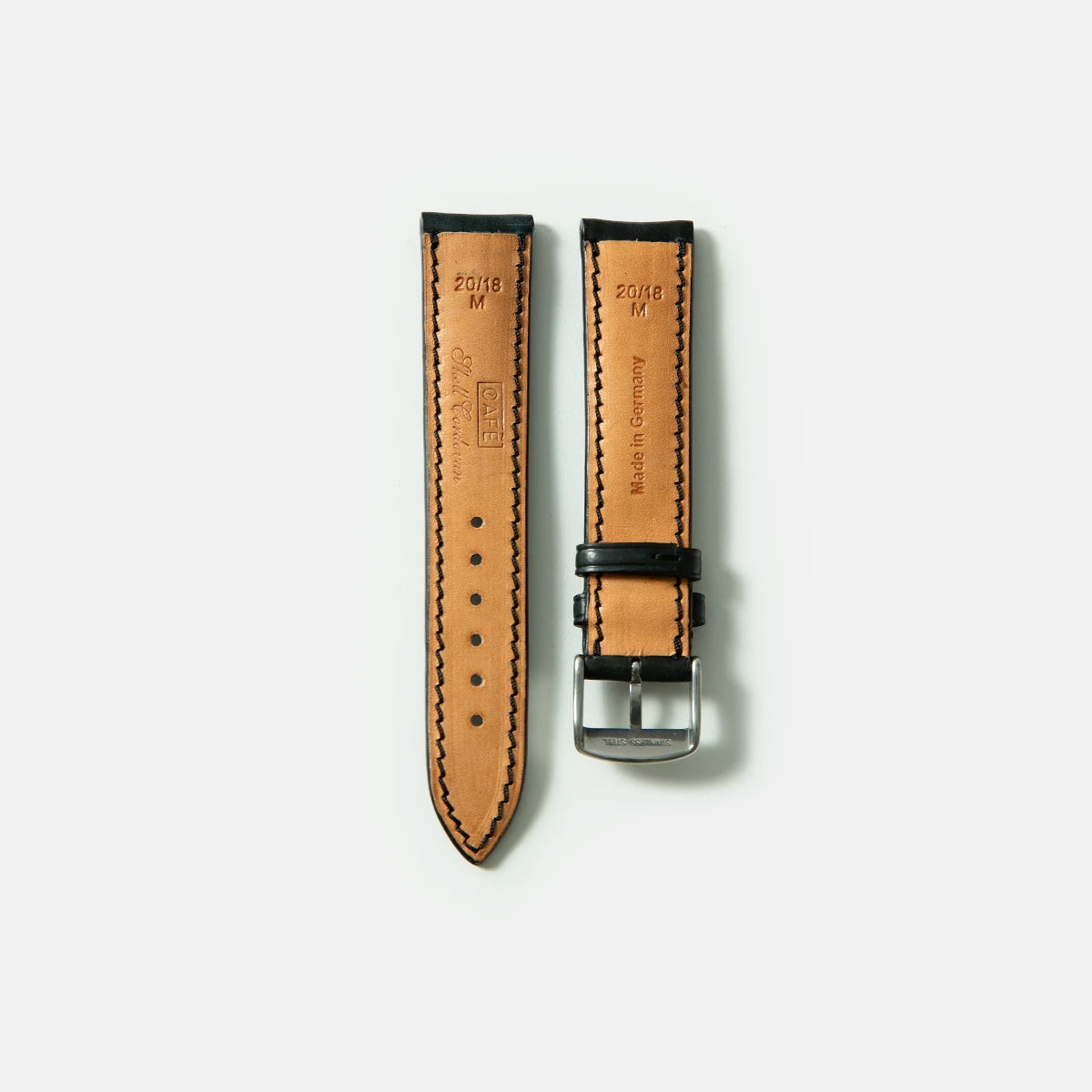 Cordovan Strap Padded in Black