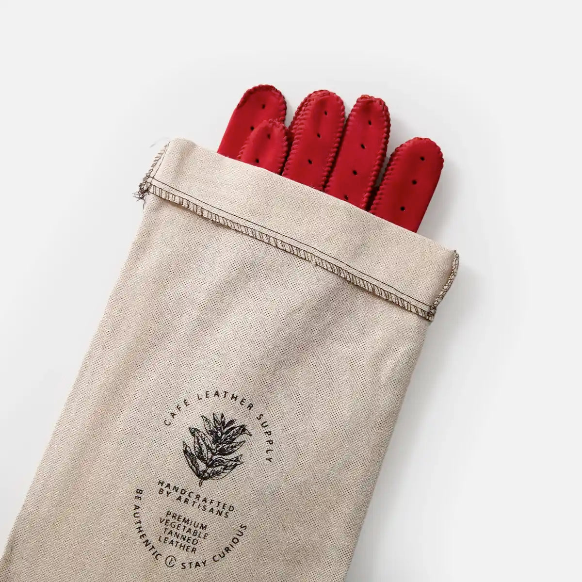 Driving Gloves in Red Suede