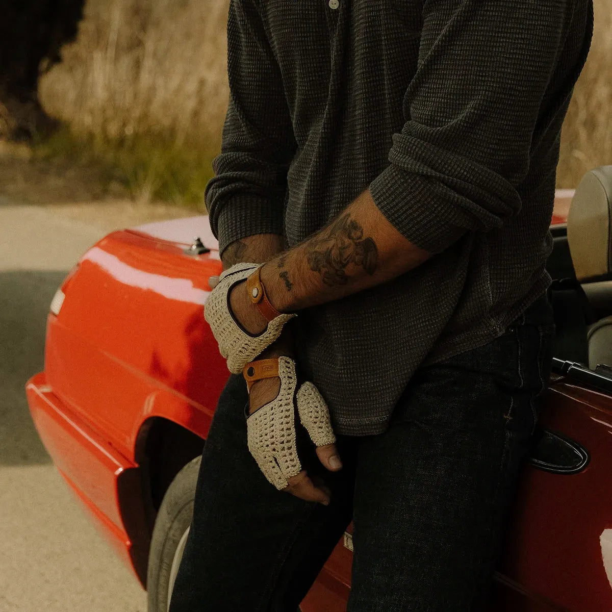 Woman Crochet Fingerless Driving Gloves "Triton" in Black Coffee