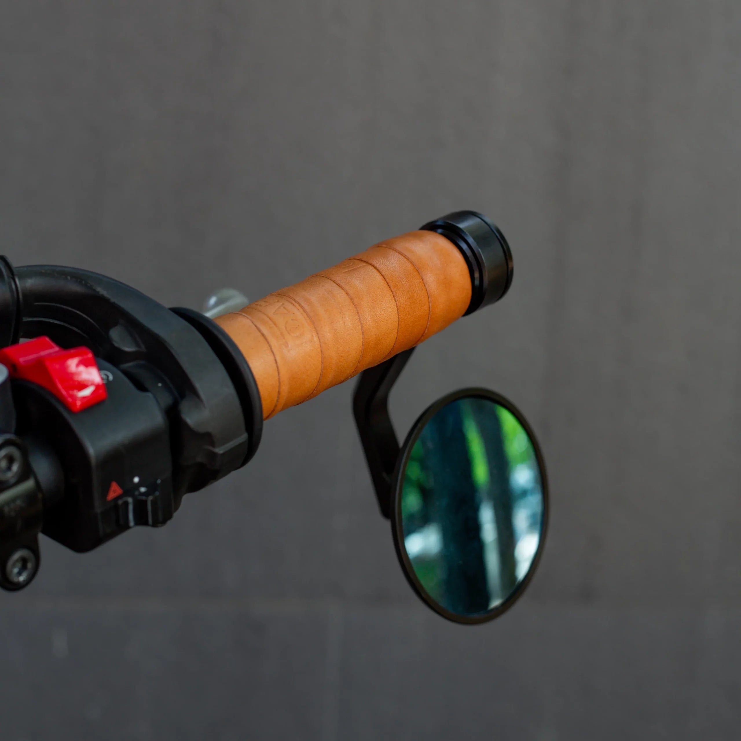 Motorcycle Leather Grips in Roasted