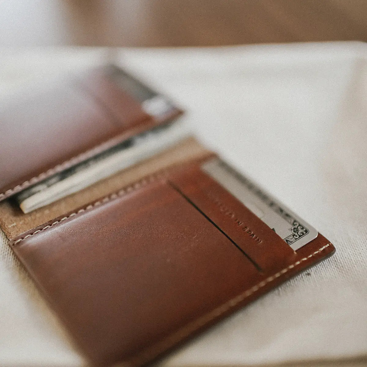 leather wallet vegetable tanned