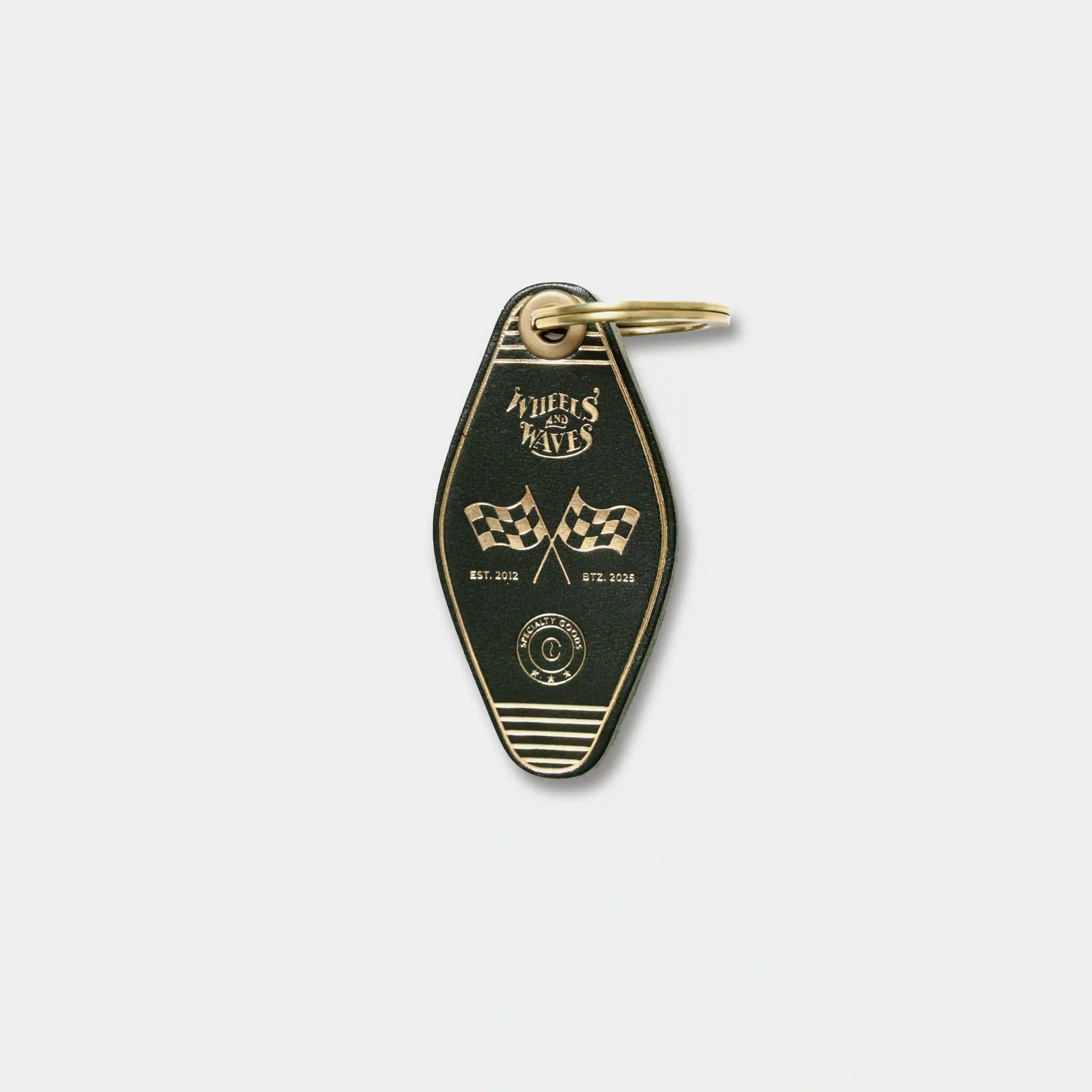 Motel Keychain Wheels & Waves x Café in Forest