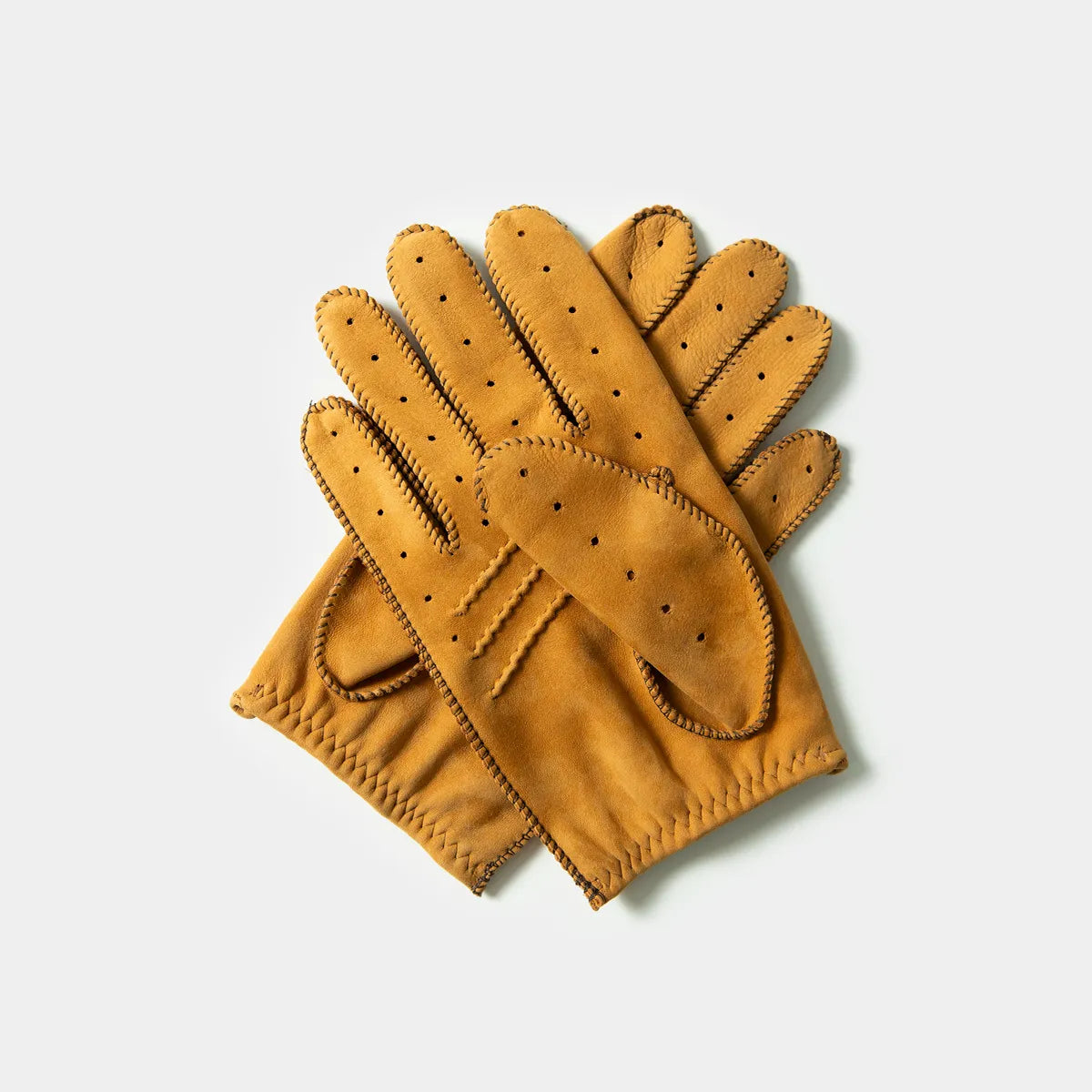 Driving Gloves in Camel Suede