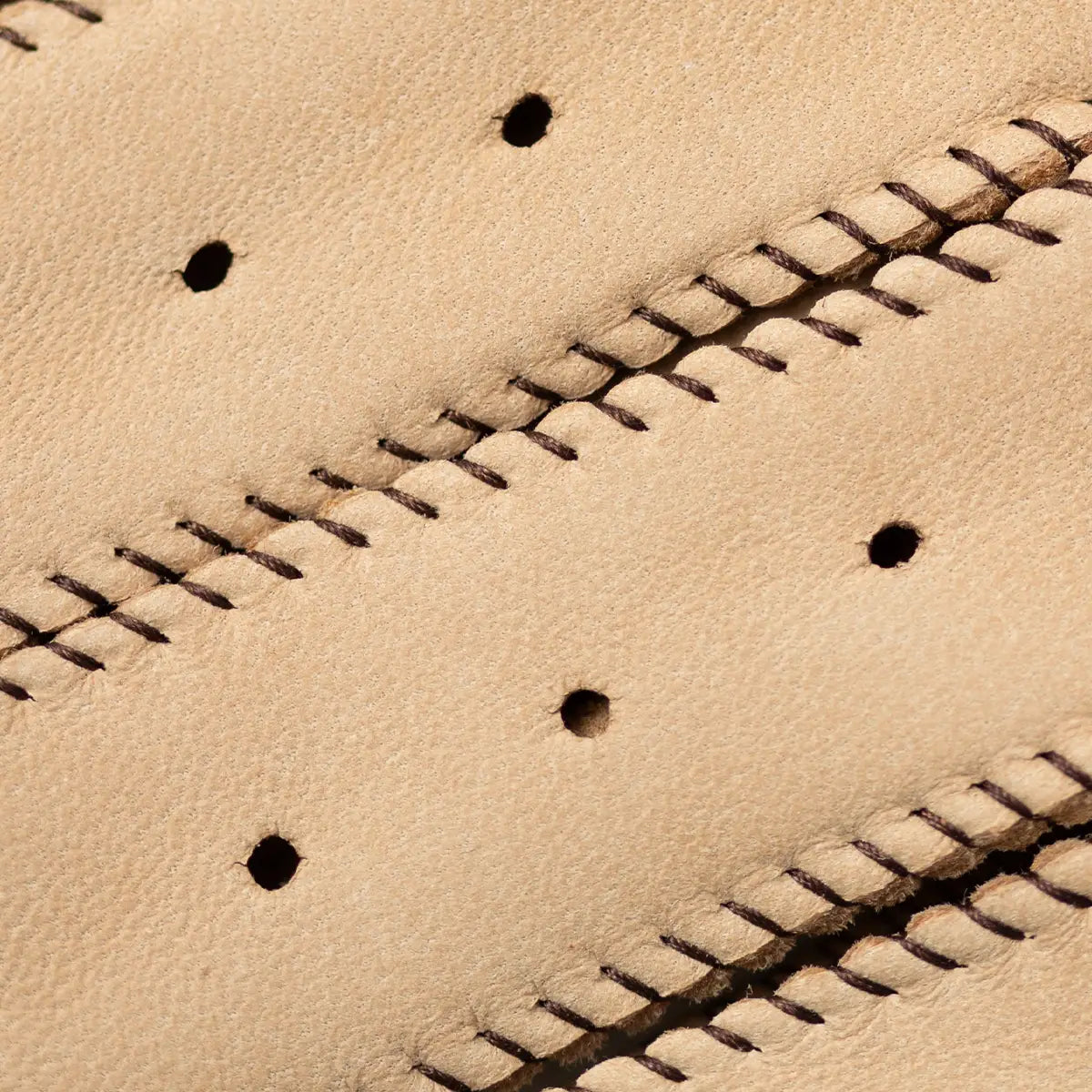 Driving Gloves in Sand Suede
