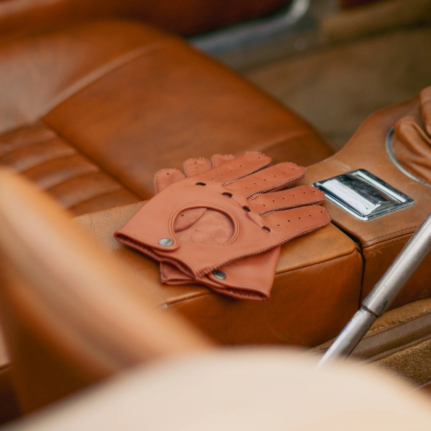 The Targa Driving Gloves in Roasted