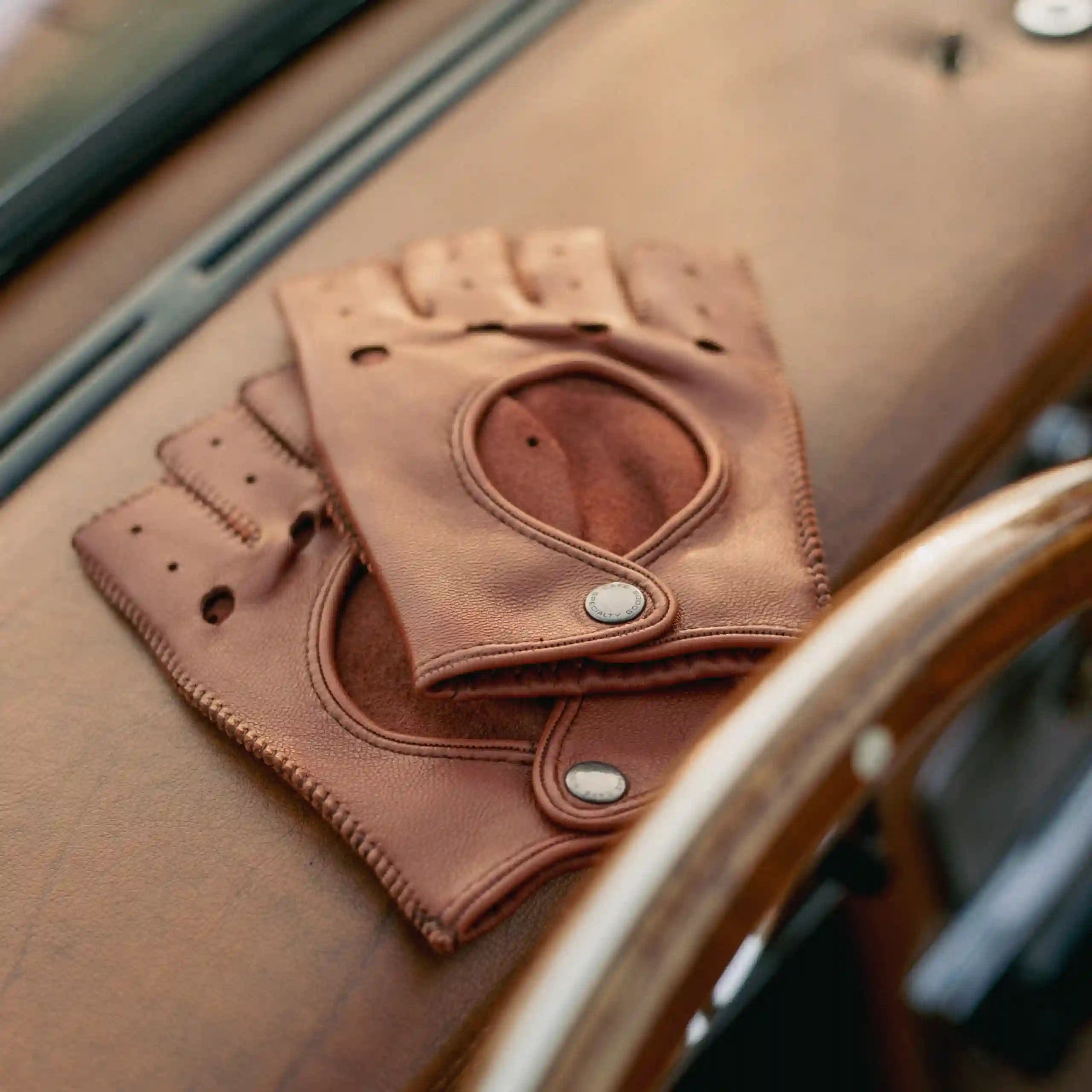 targa fingerless driving gloves