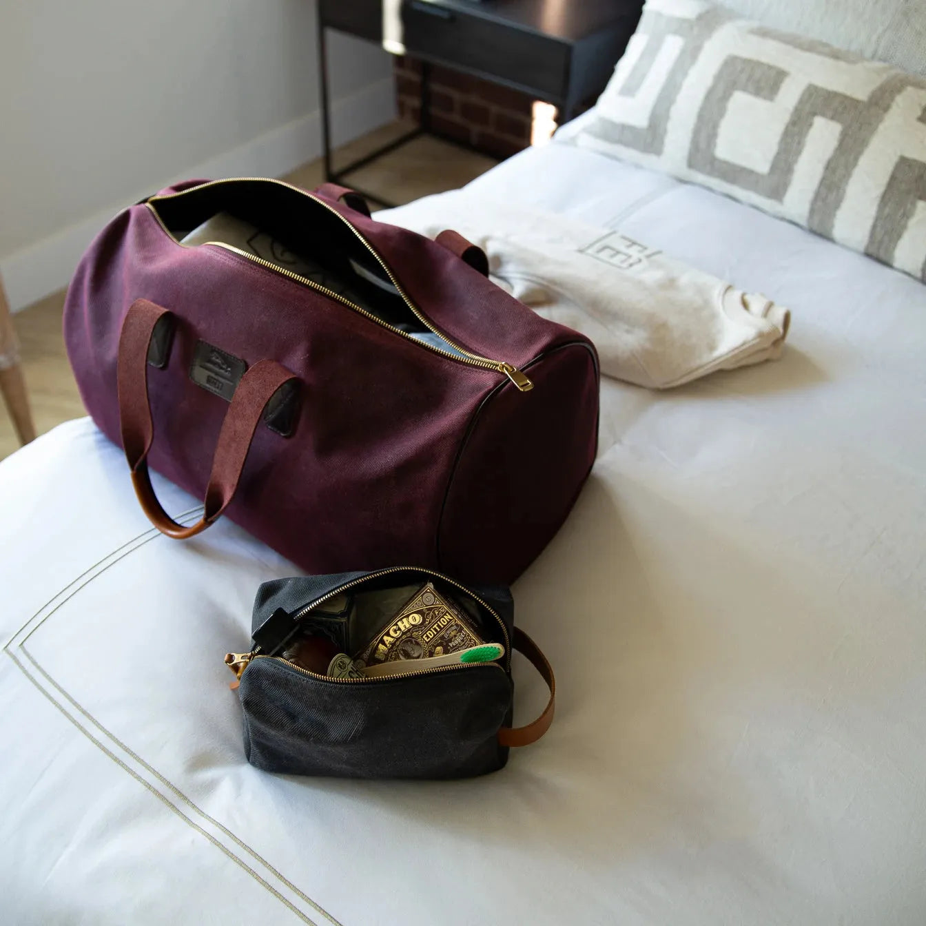 Toiletry Bag Charcoal & Roasted