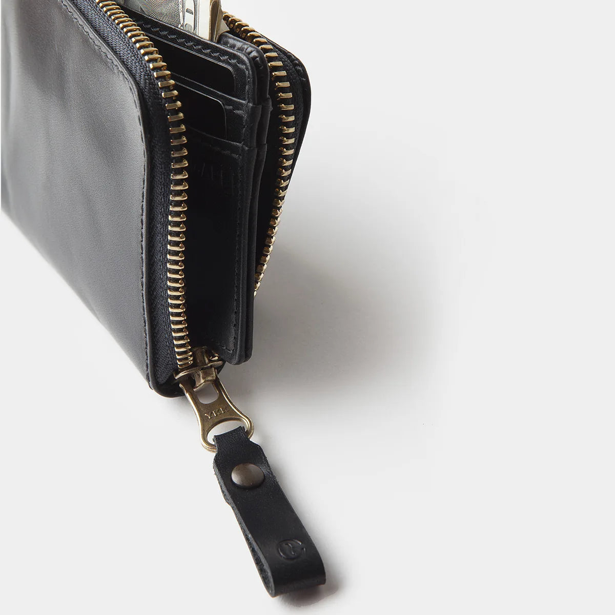 zip wallet osaka black