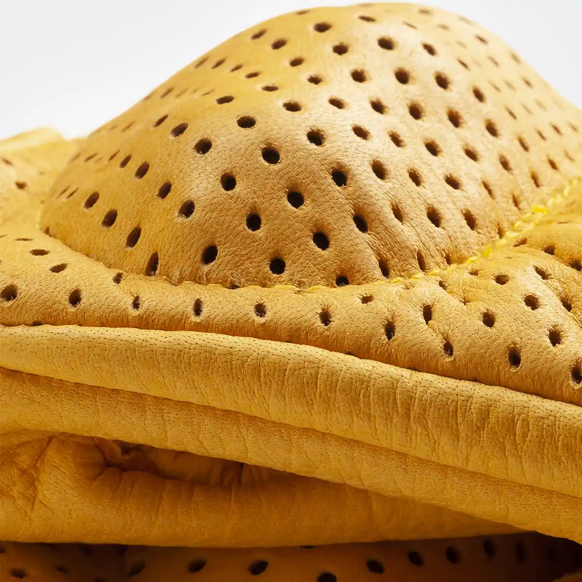 The Dirt Gloves Carbon/Kevlar in Cream