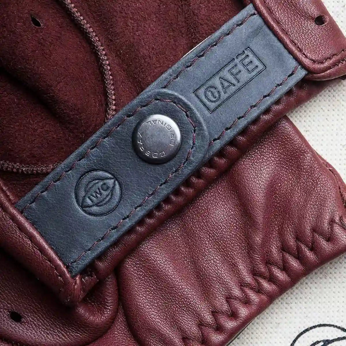iwc driving gloves red