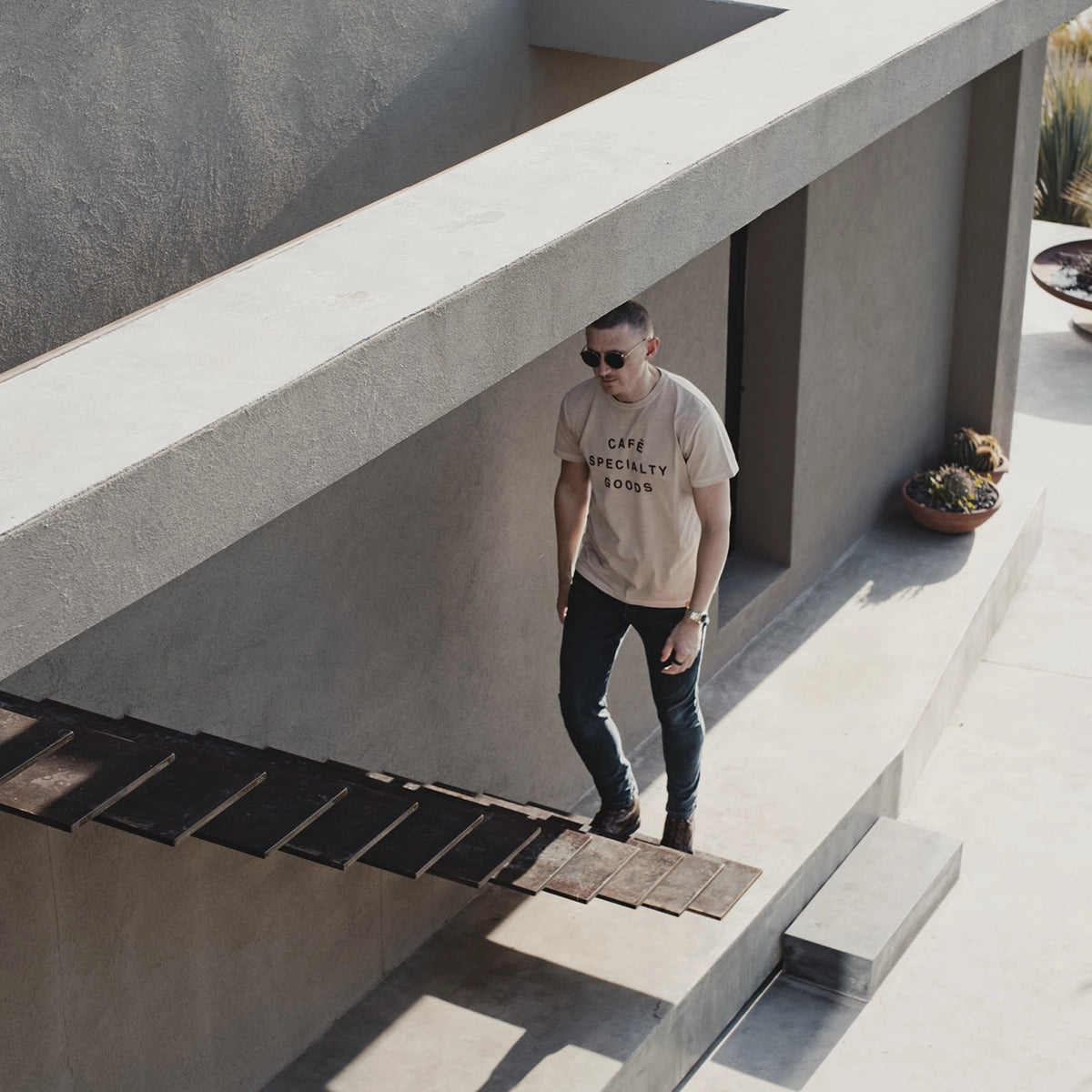 organic tee logo cafe light brown lifestyle3