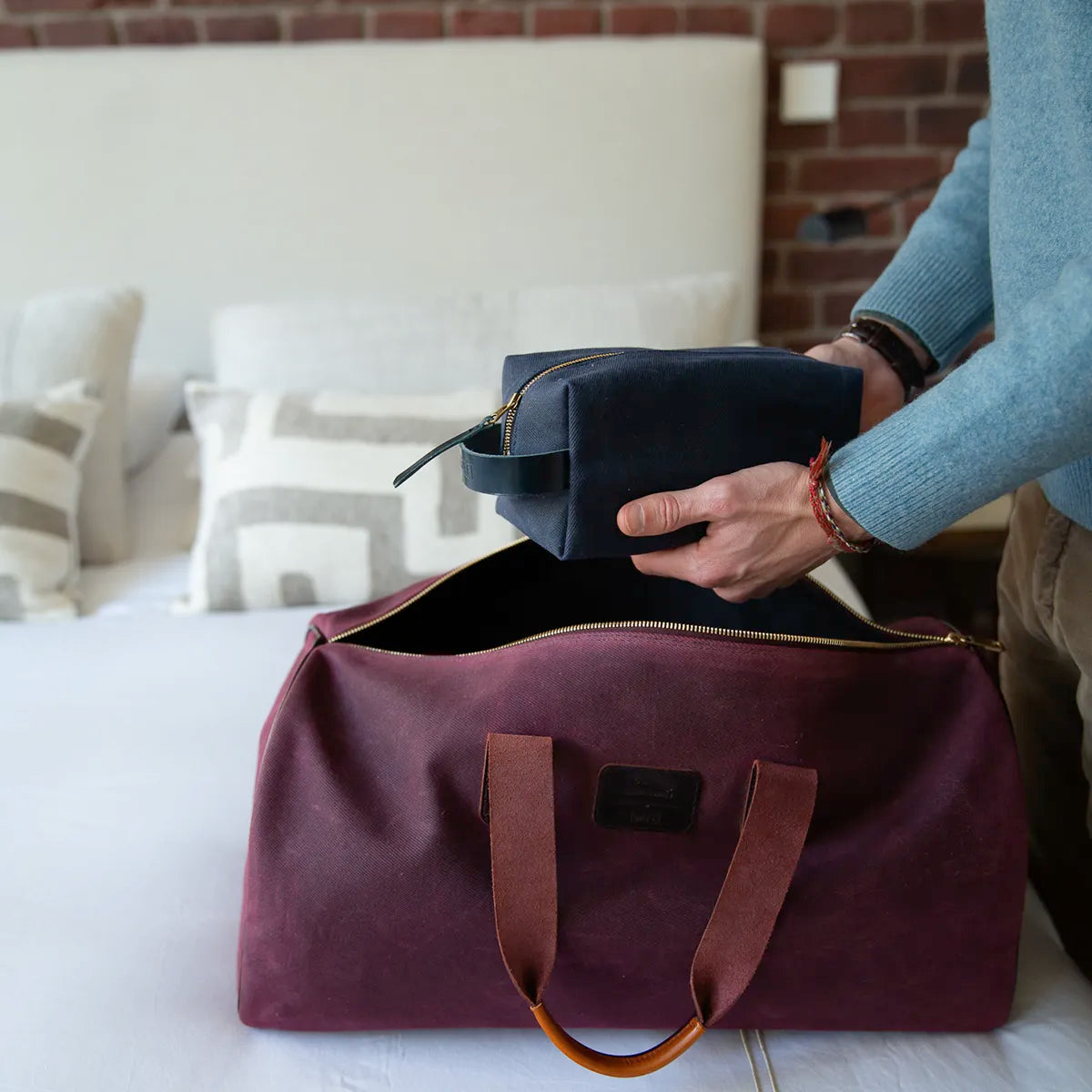 Toiletry Bag in Navy & Ocean