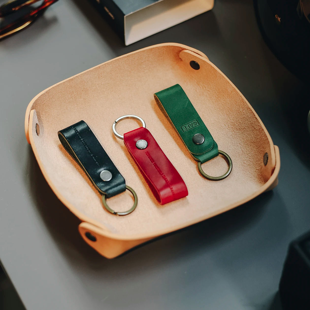 valet-tray