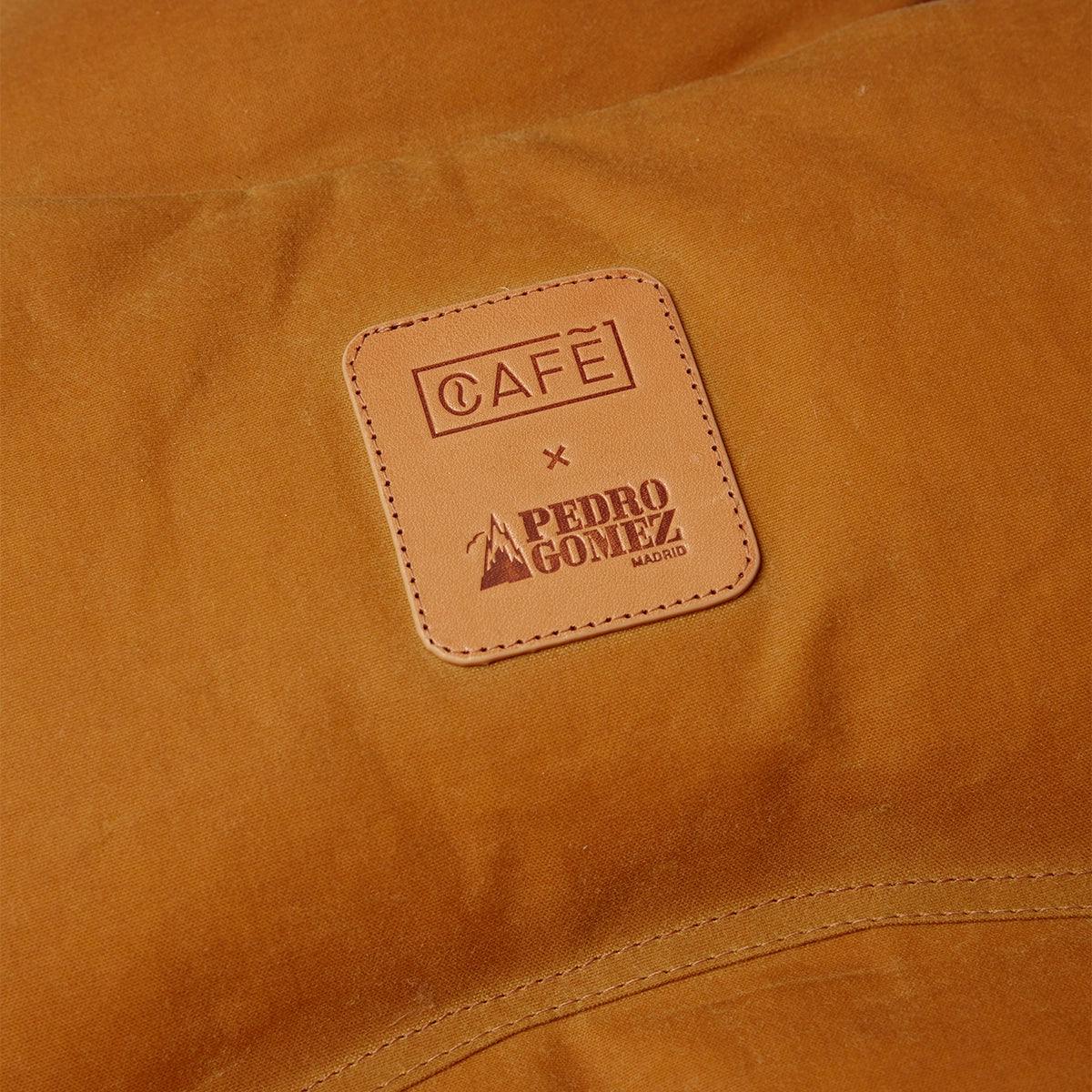 waxed canvas vest back detail