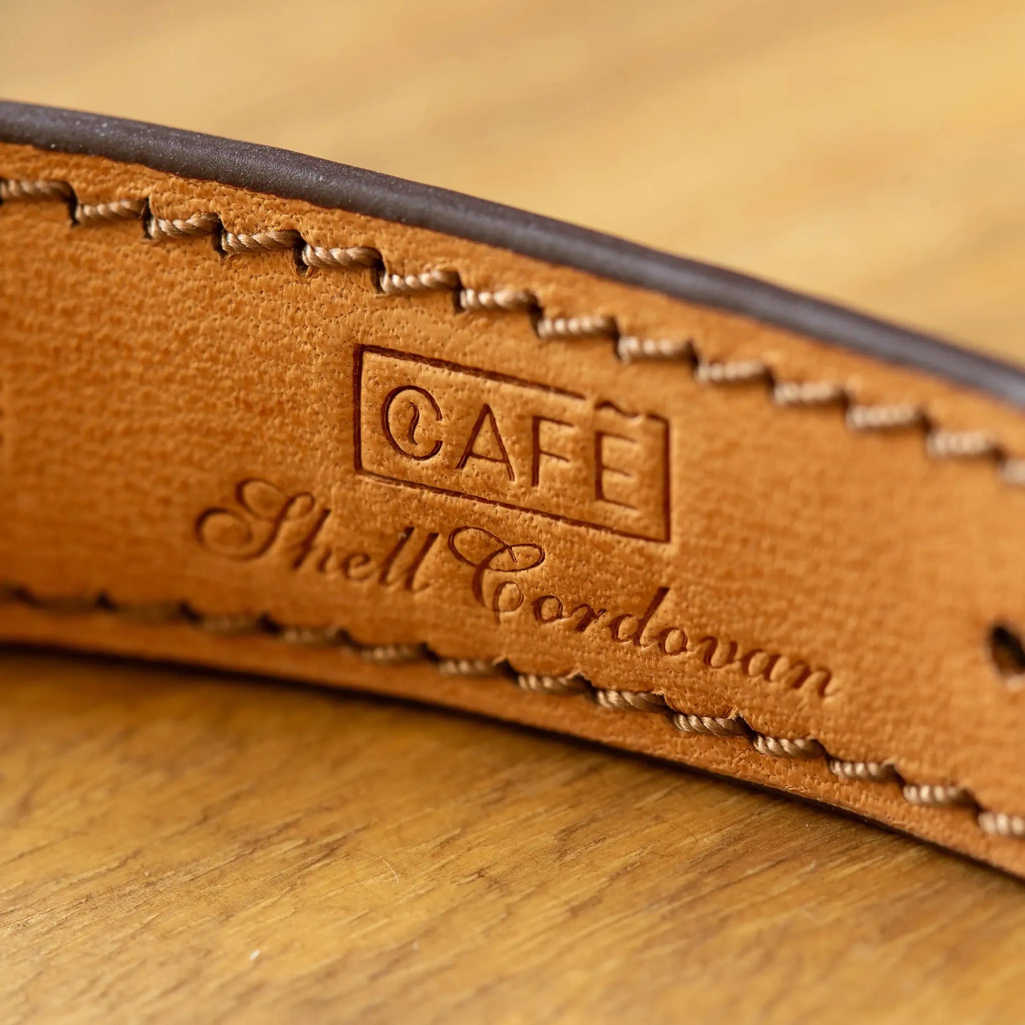 Cordovan Strap Padded in Black Coffee