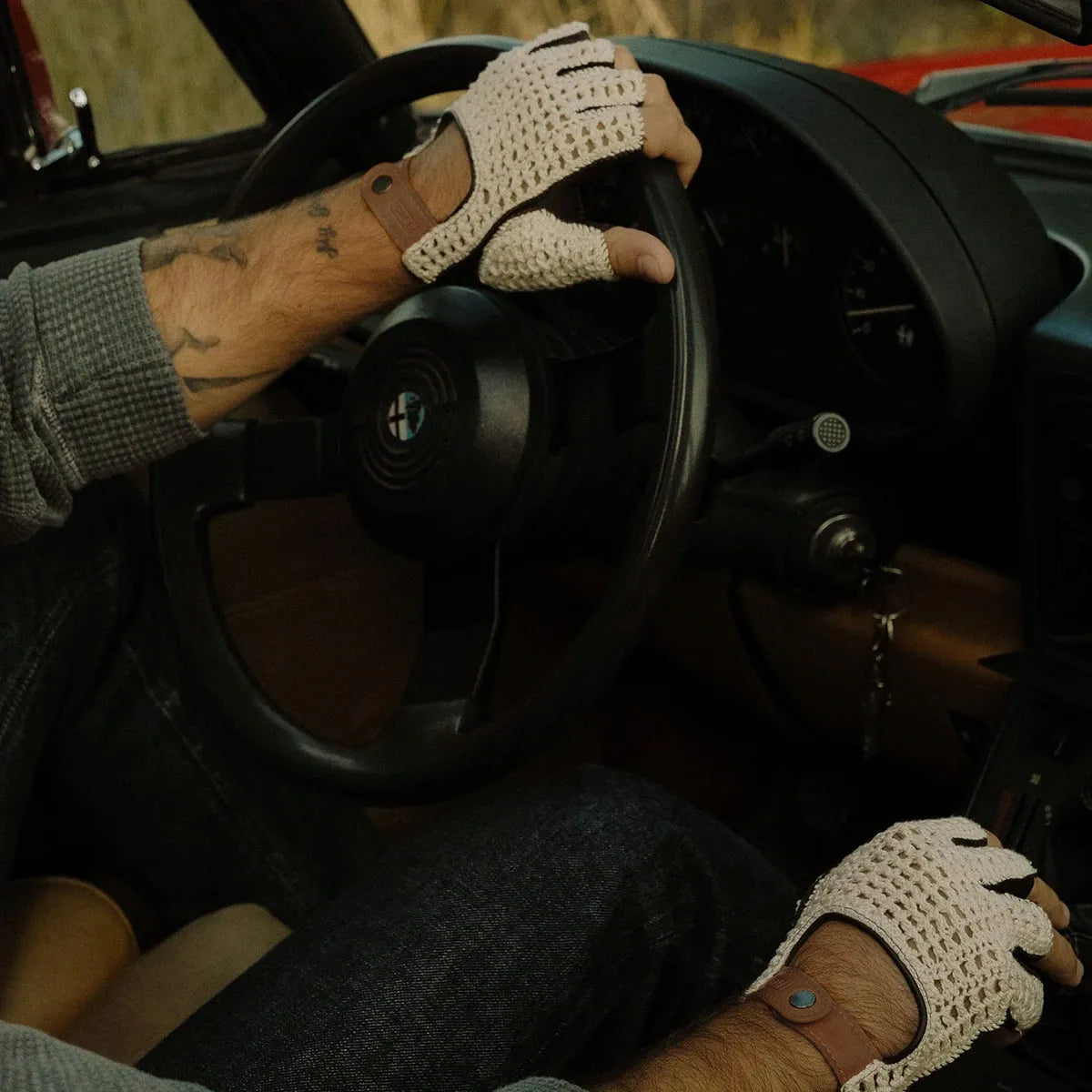 Crochet Fingerless Driving Gloves "Triton" in Black Coffee