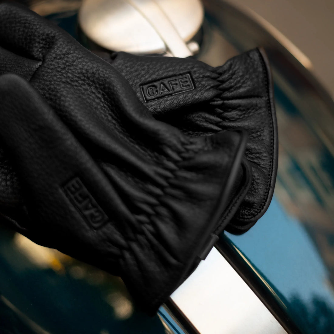 Original Deerskin Gloves in Black