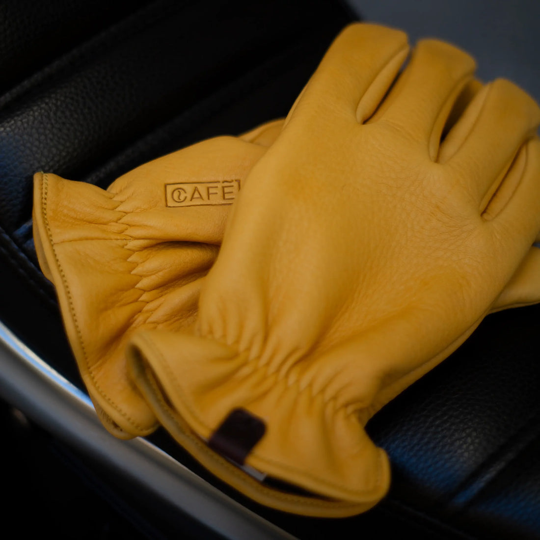 Original Deerskin Gloves in Yellow