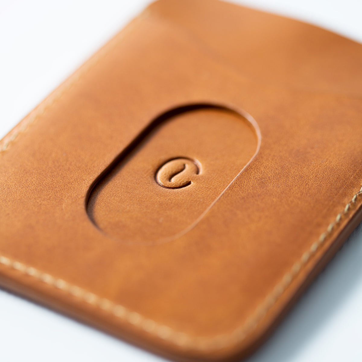leather card holder roasted back detail