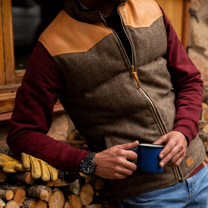 Vest Pedro Gómez x Café in Herringbone Wool + Leather in Brown