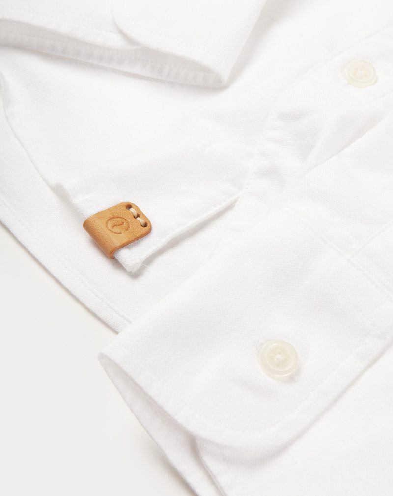soft collar everyday oxford white detail leather
